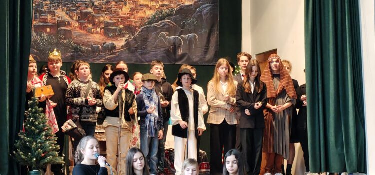 SPOTKANIE ŚWIĄTECZNE W SZKOLE